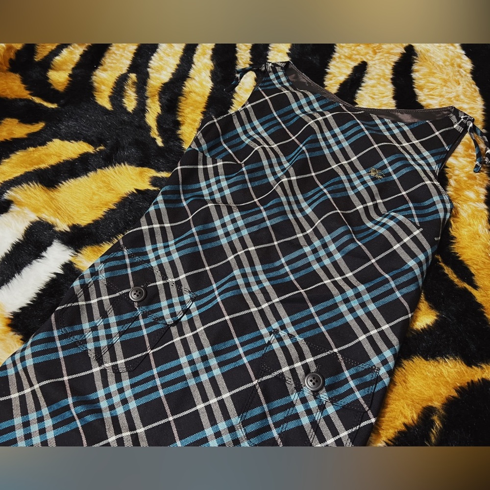 Authentic Burberry dress - Picture 5 of 16